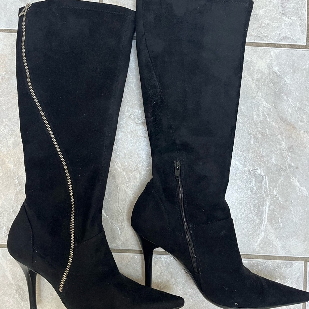 Black Knee-High Stiletto Boots